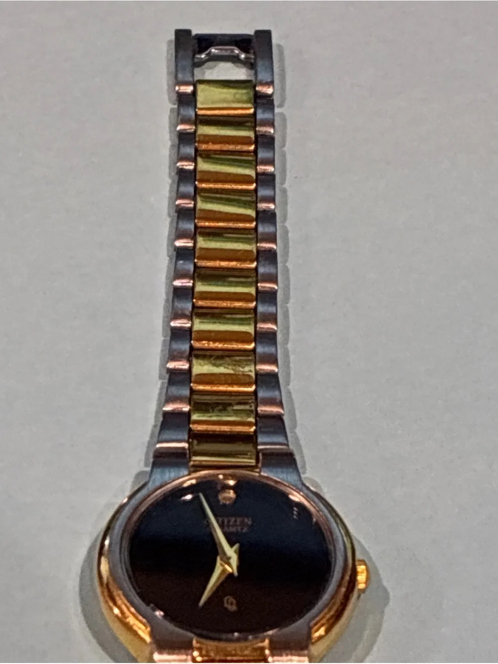 Vintage Citizen Womens 3220-K03755 Quartz Watch 2 Tone Bracelet Band Black Dial